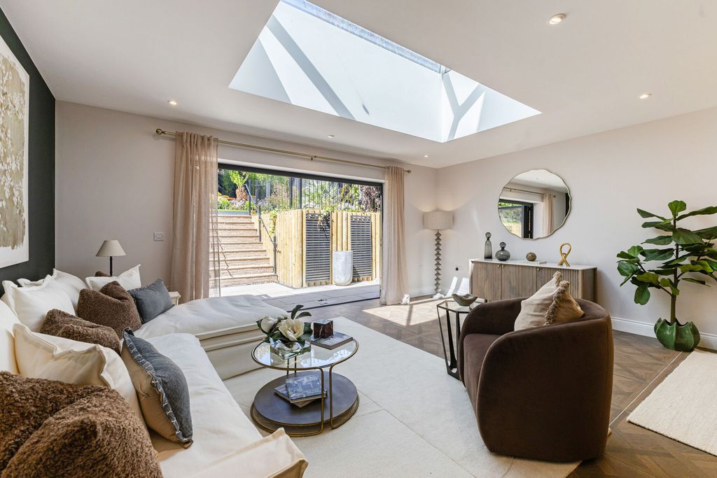Property photo 3 of 22 Photos Of No 1  - Show Home