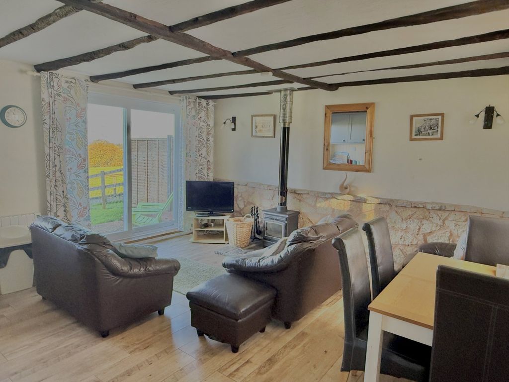 Property photo 3 of 11 Living/Dining Area