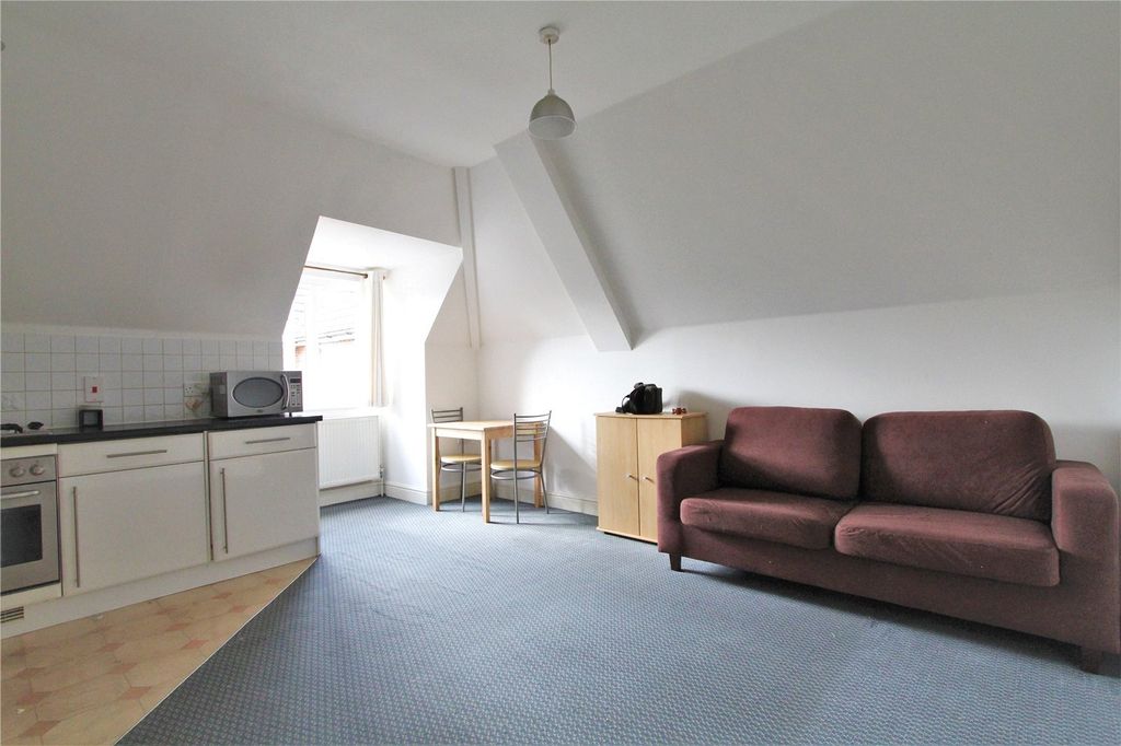 Property photo 3 of 12 Picture No. 30
