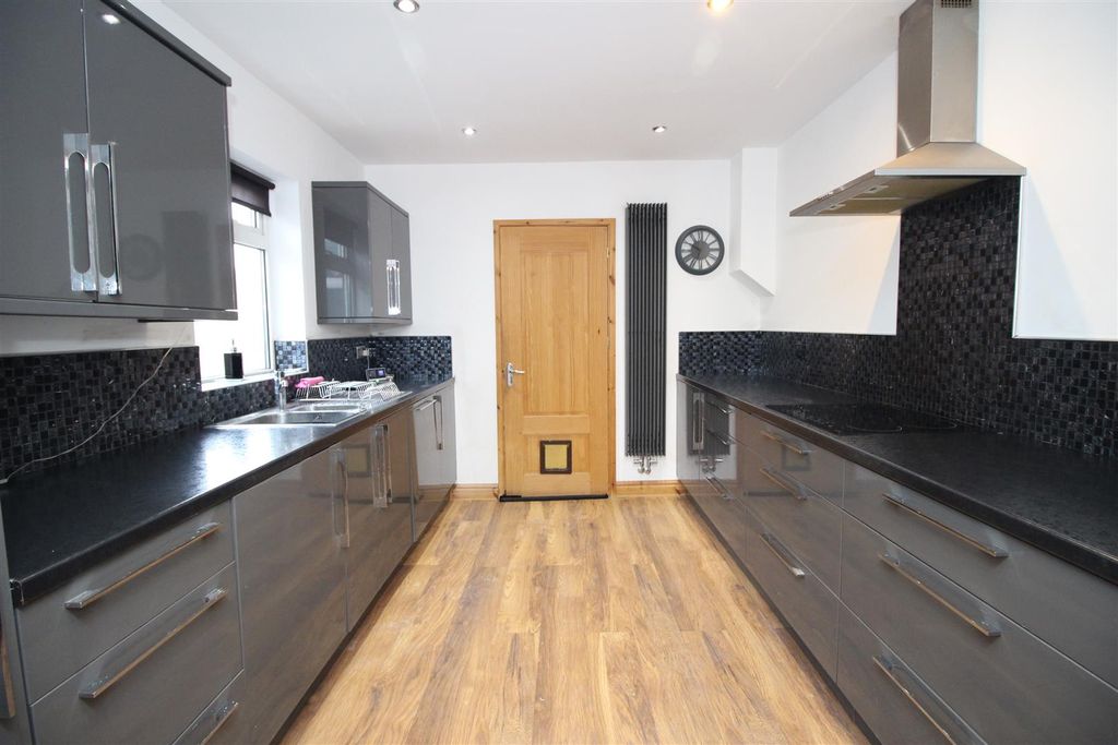 Property photo 2 of 14 Img_8564.Jpg