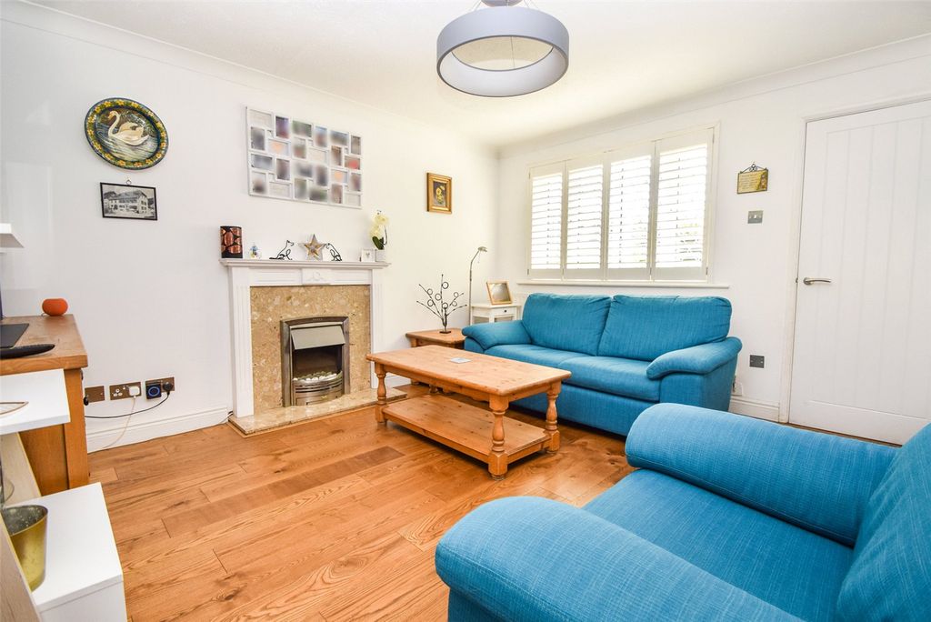 Property photo 2 of 12 Picture No. 04