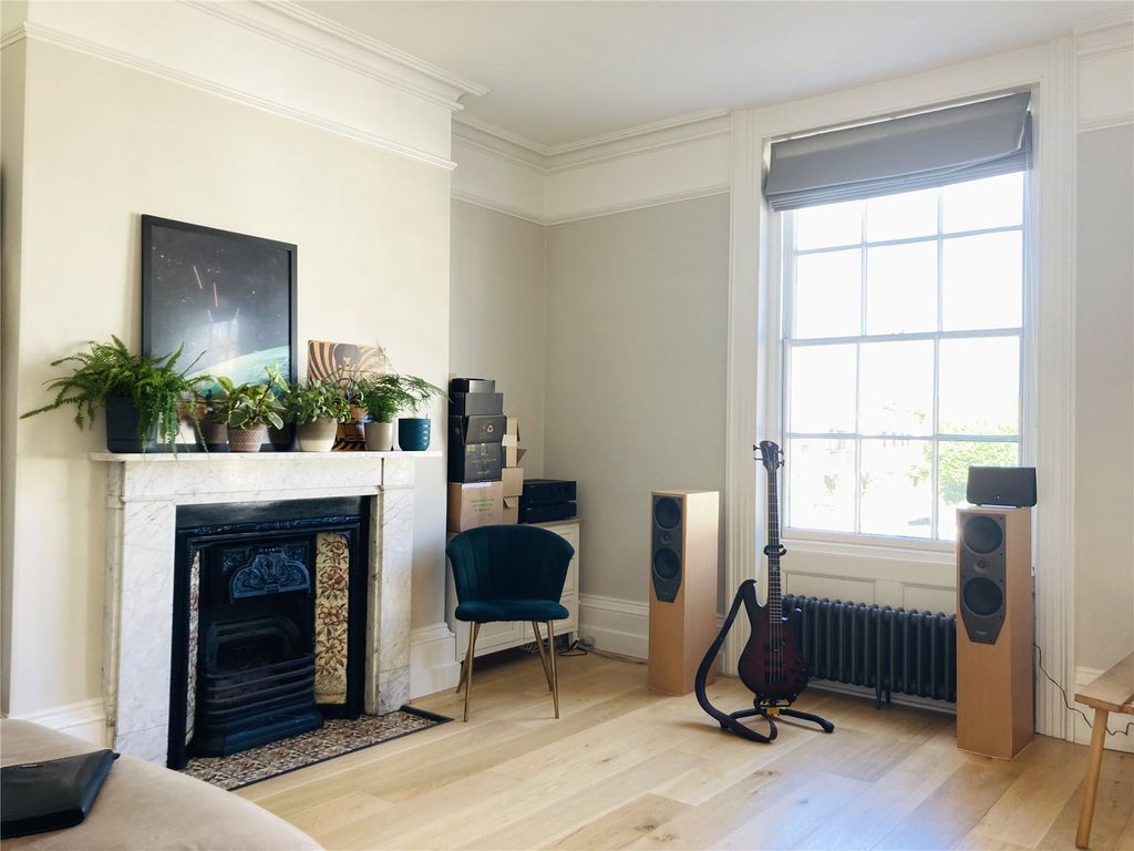 Property photo 2 of 12 Cbl220015_02.Jpg