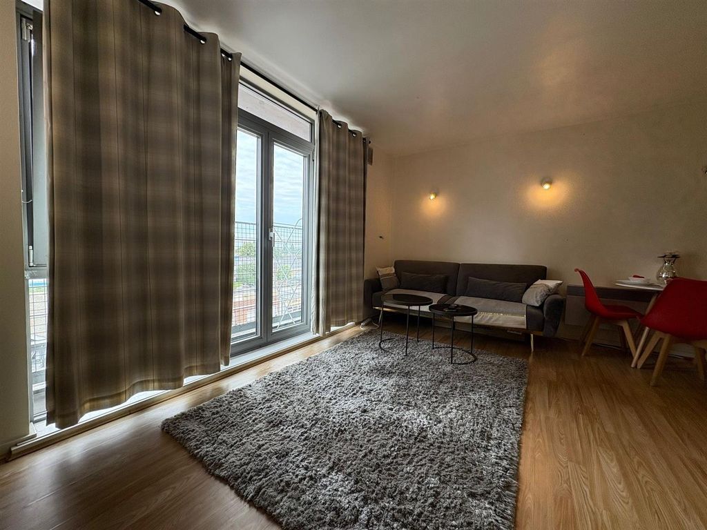 Property photo 2 of 10 5.Jpg