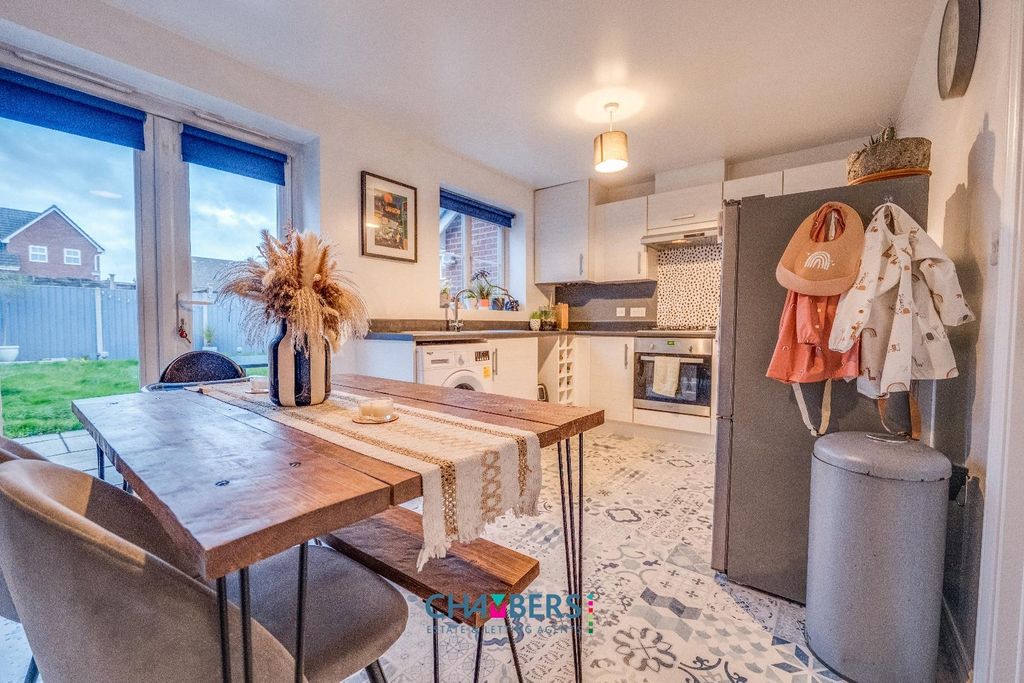 Property photo 3 of 33 49 Onwall-7.Jpg