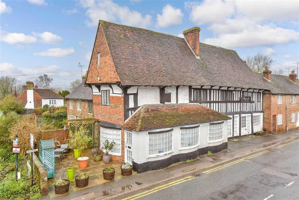 Property photo 1 of 7 External (Web)