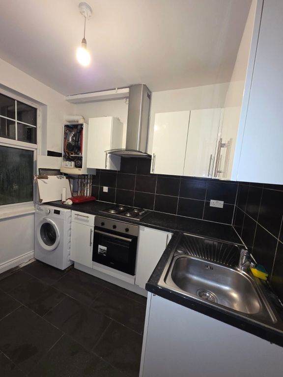 Property photo 2 of 7 Photo 1