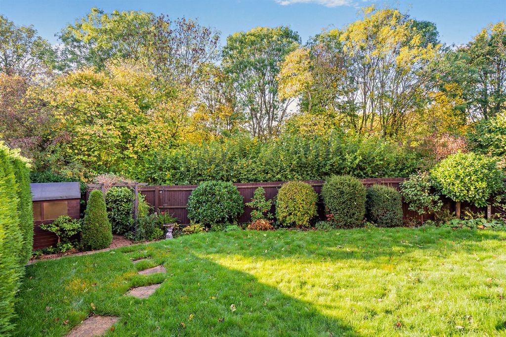 Property photo 2 of 19