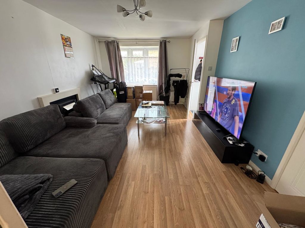 Property photo 3 of 13 Photo 10