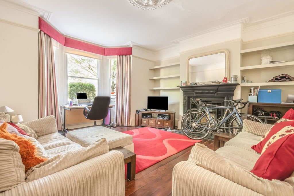 Property photo 3 of 8 2