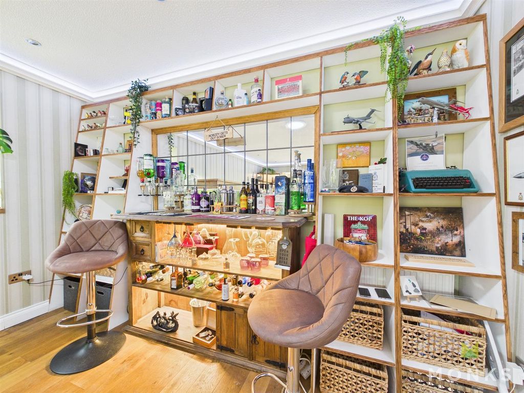 Property photo 3 of 19 Cam01420G0-Pr0875-Still003.Jpg