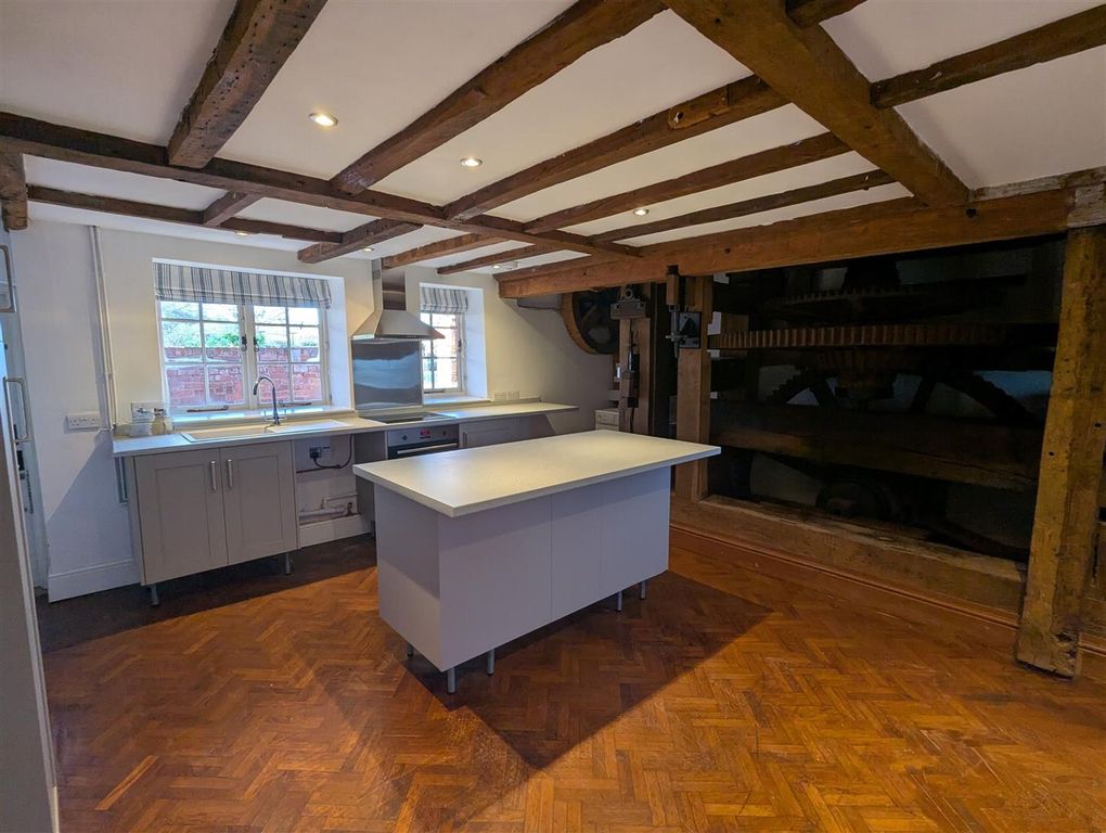 Property photo 3 of 15 Pxl_20260105_112123305~2.Jpg