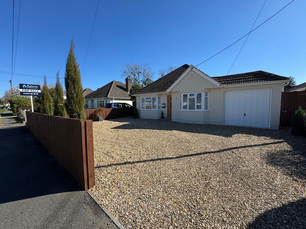 Property photo 1 of 11