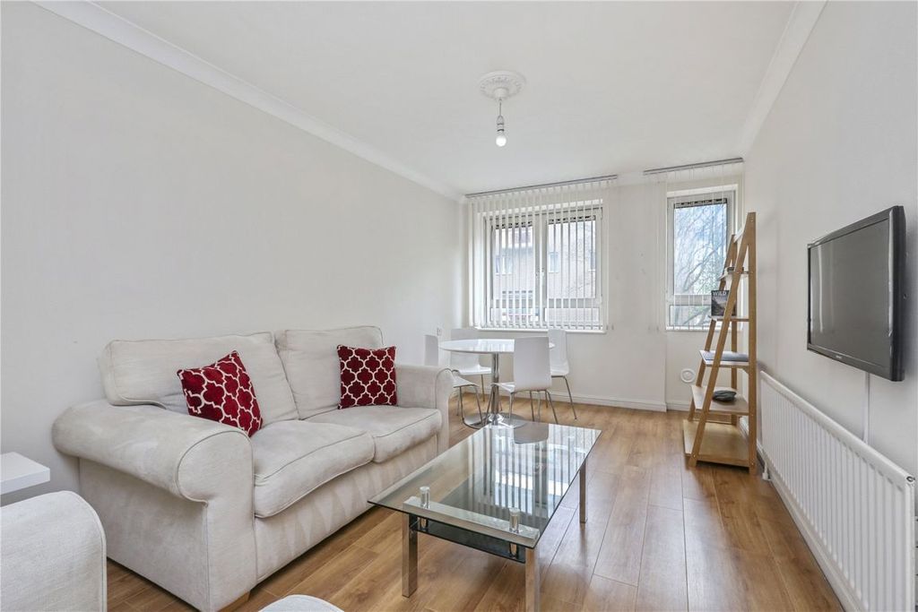 Property photo 1 of 5