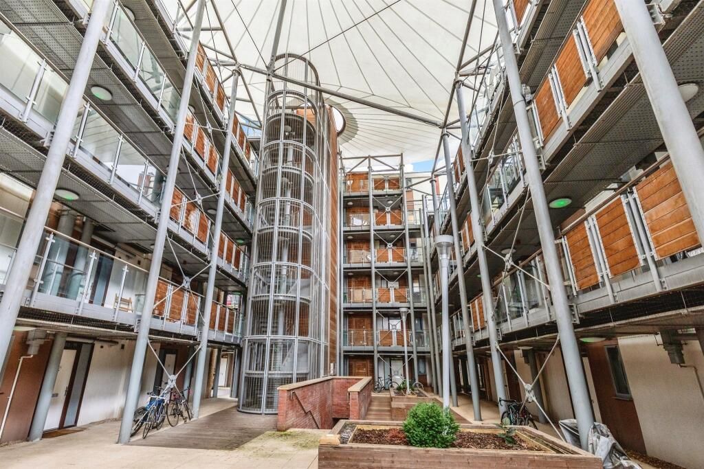 Property photo 2 of 10 96Bcc23Eddabc876d882A8A61Abb8Acf.Jpeg