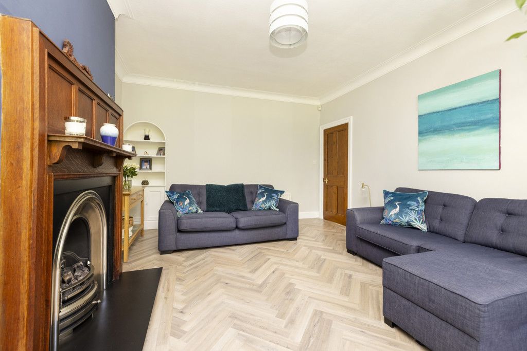 Property photo 3 of 23