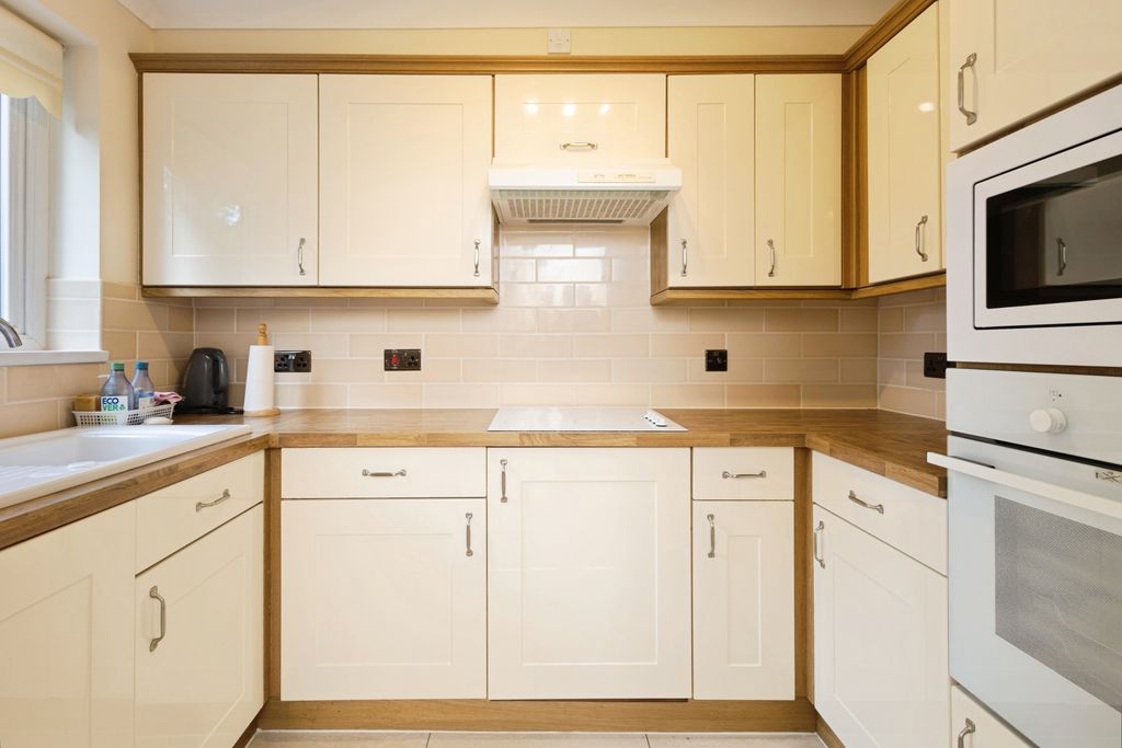 Property photo 2 of 13 Kitchen