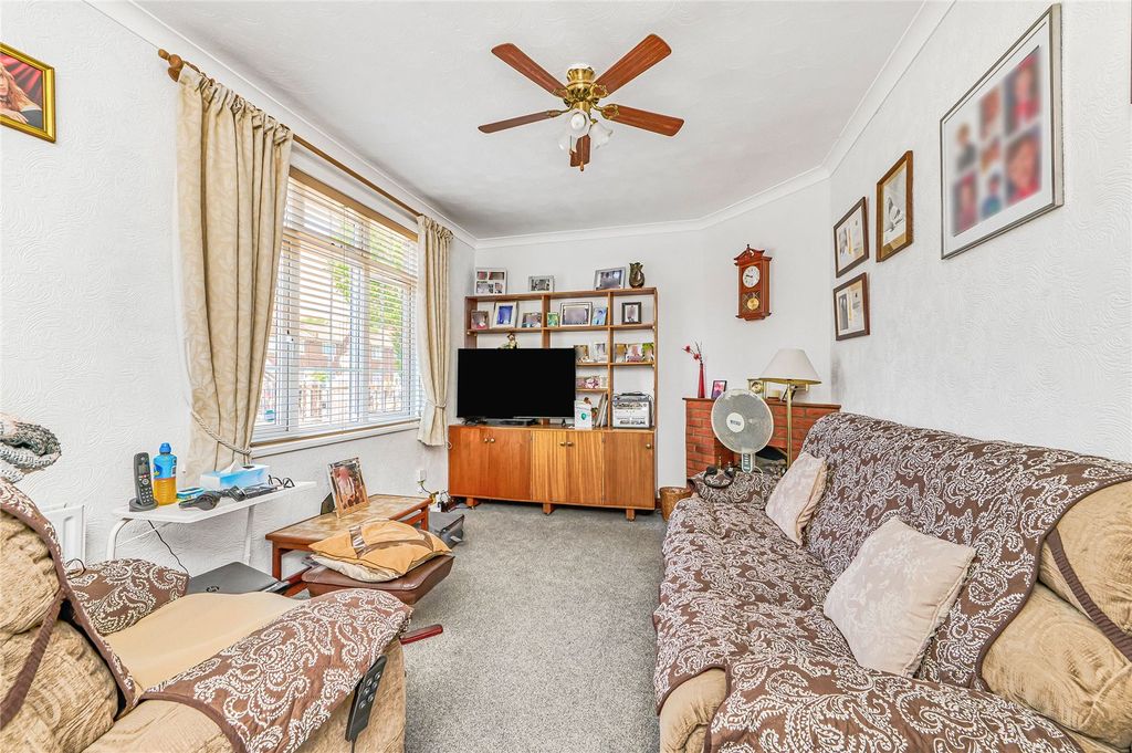 Property photo 3 of 12 Picture No. 10
