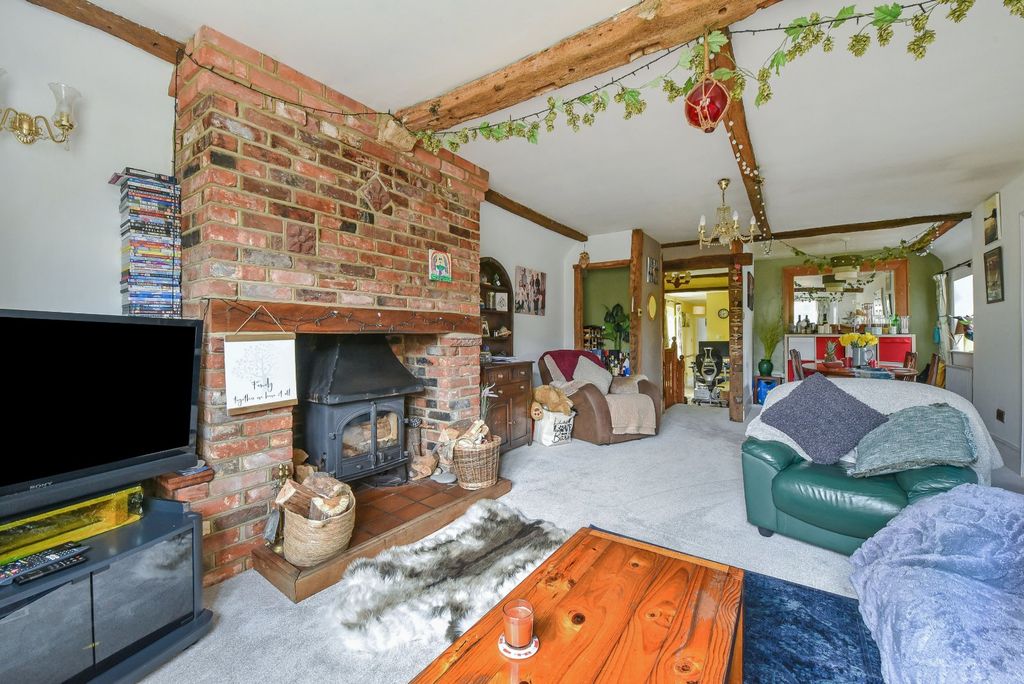 Property photo 2 of 18 Picture No. 35