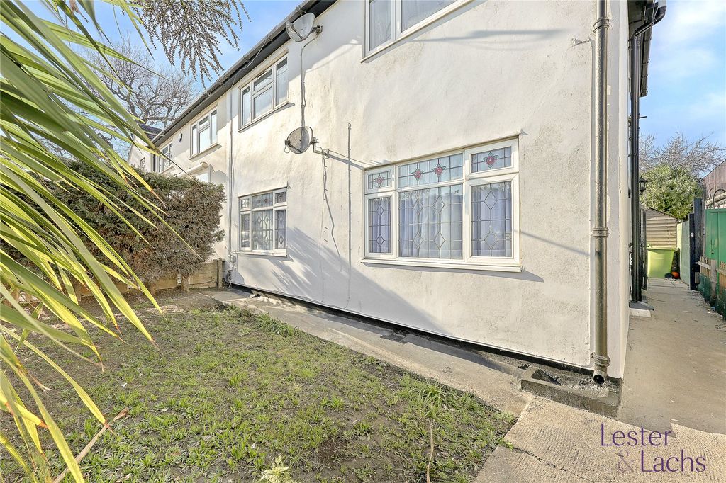 Property photo 1 of 16 Picture No. 18