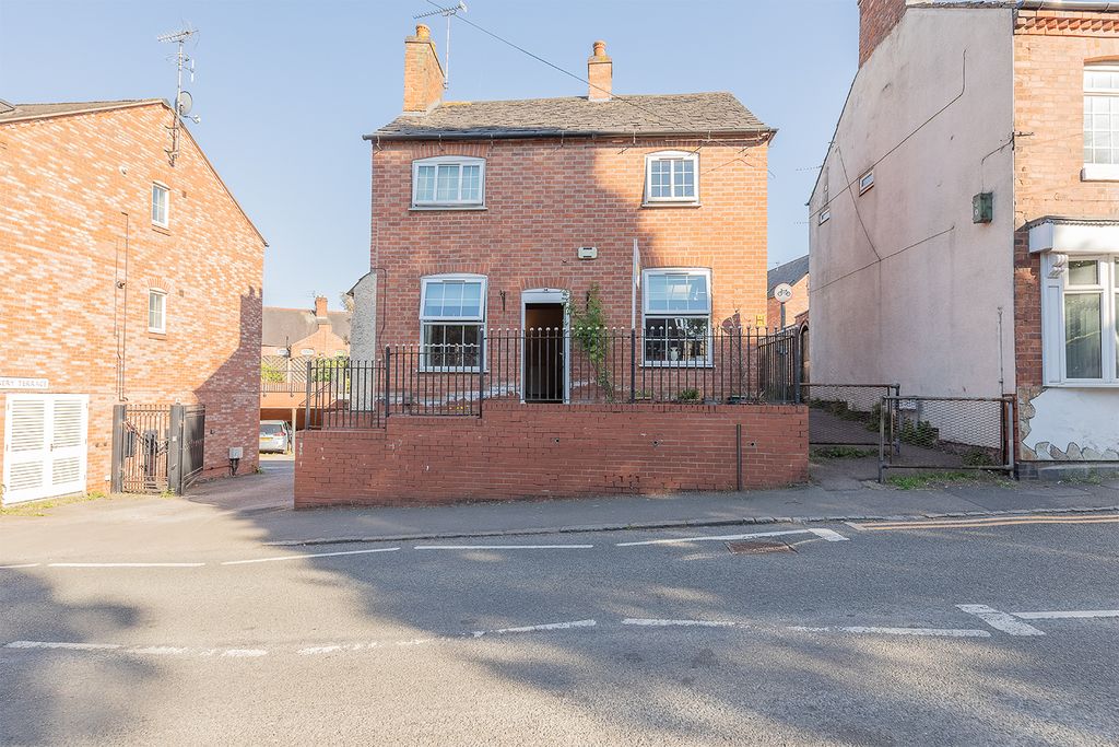 Property photo 1 of 24