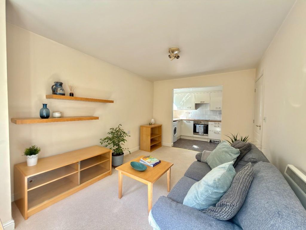 Property photo 3 of 20