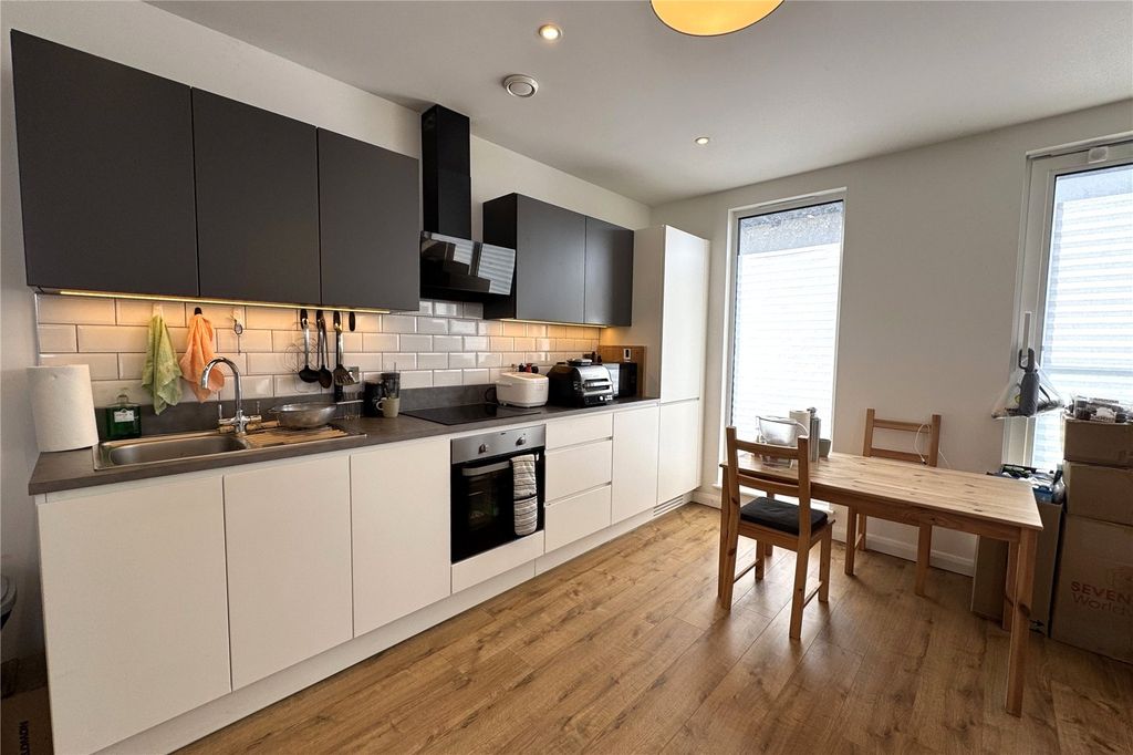 Property photo 3 of 9 Picture No. 02