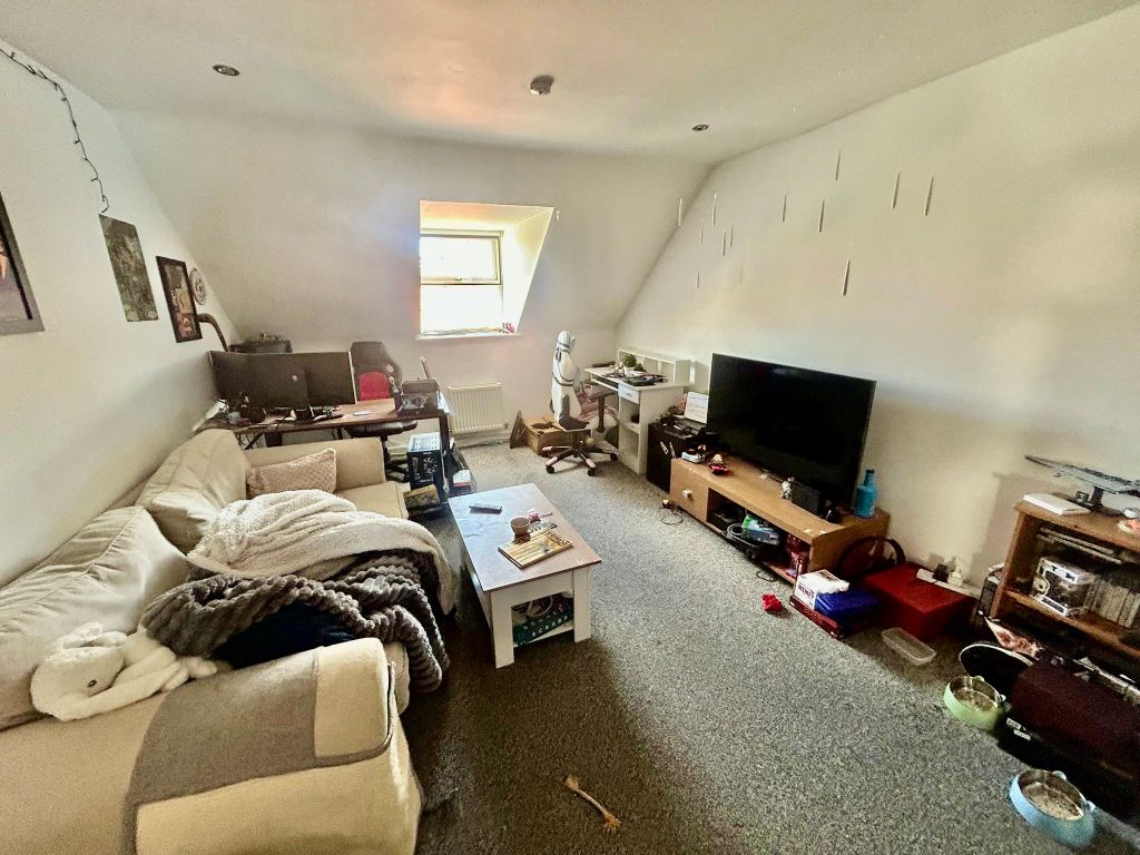 Property photo 3 of 5 Living Room