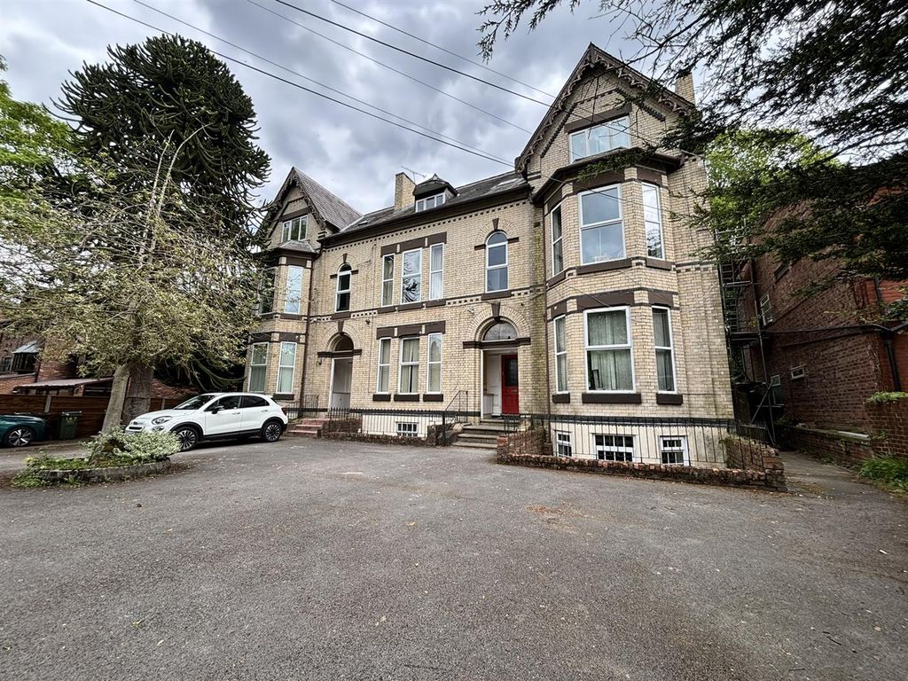 Property photo 1 of 23 External