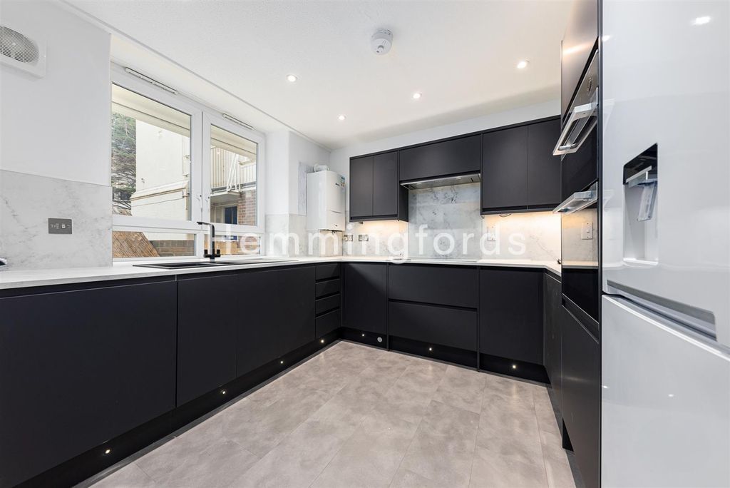 Property photo 3 of 10 File 5.Jpg