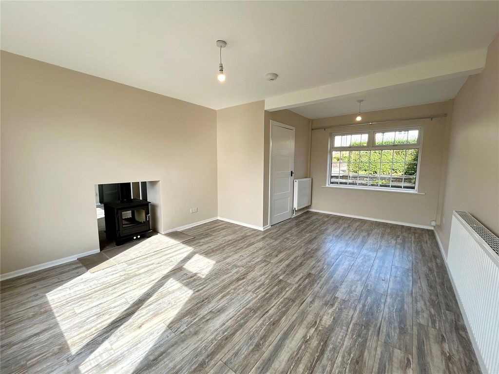 Property photo 2 of 19 Living Room
