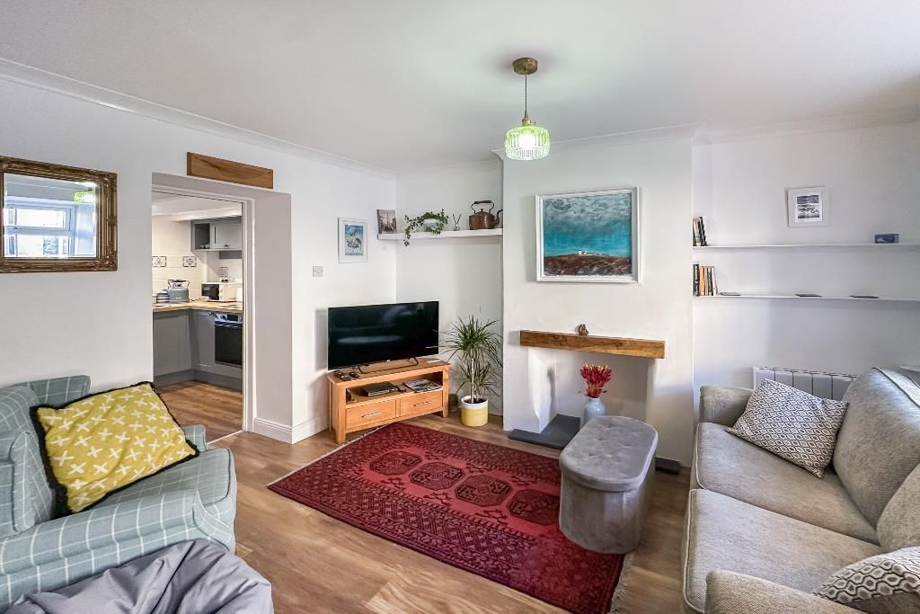 Property photo 2 of 13