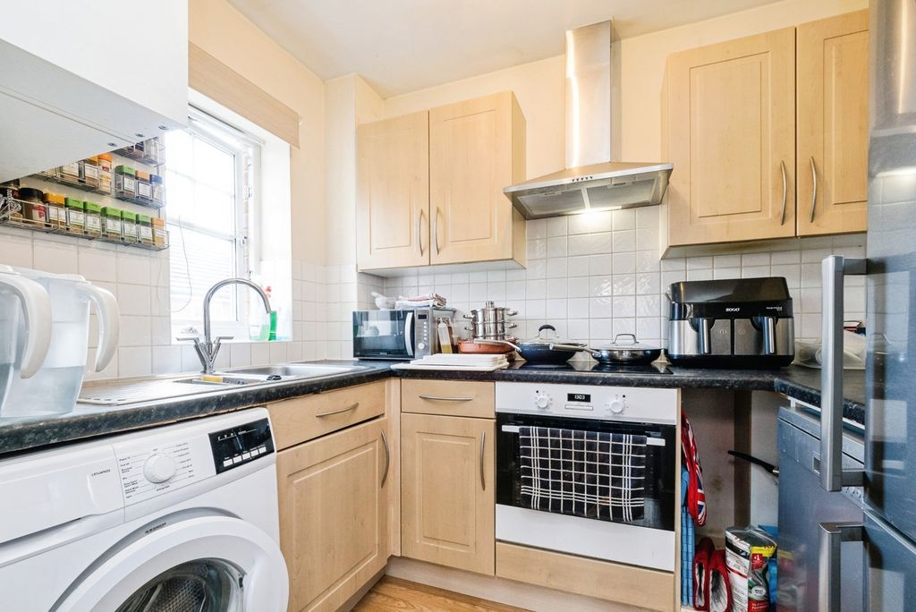 Property photo 2 of 13 Kitchen