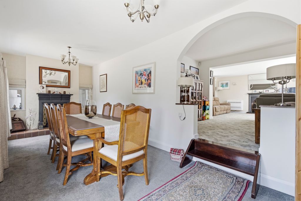 Property photo 3 of 53 Dining Room.3
