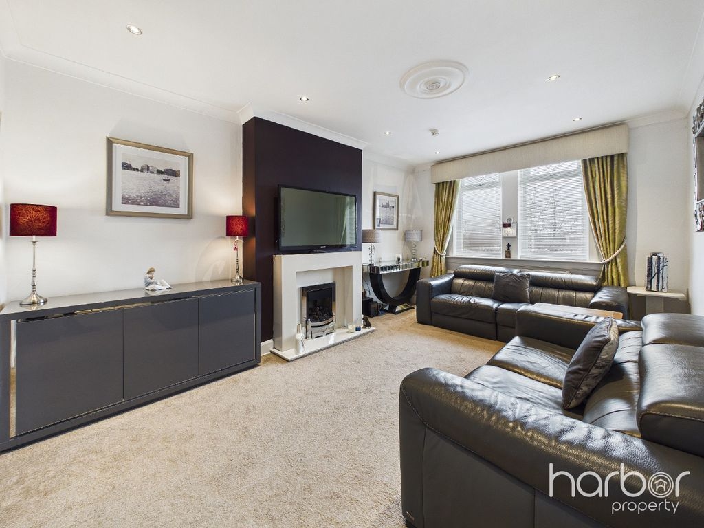 Property photo 2 of 19 5007965