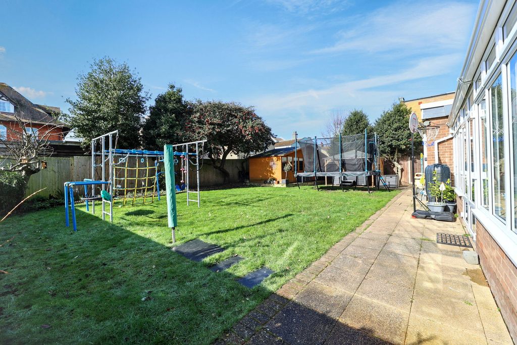 Additional image 21 of 6 bed detached house for saleSt. Pauls Road, Clacton-On-Sea CO15