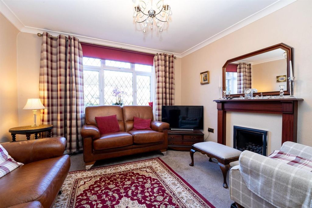 Property photo 2 of 16 Living Room