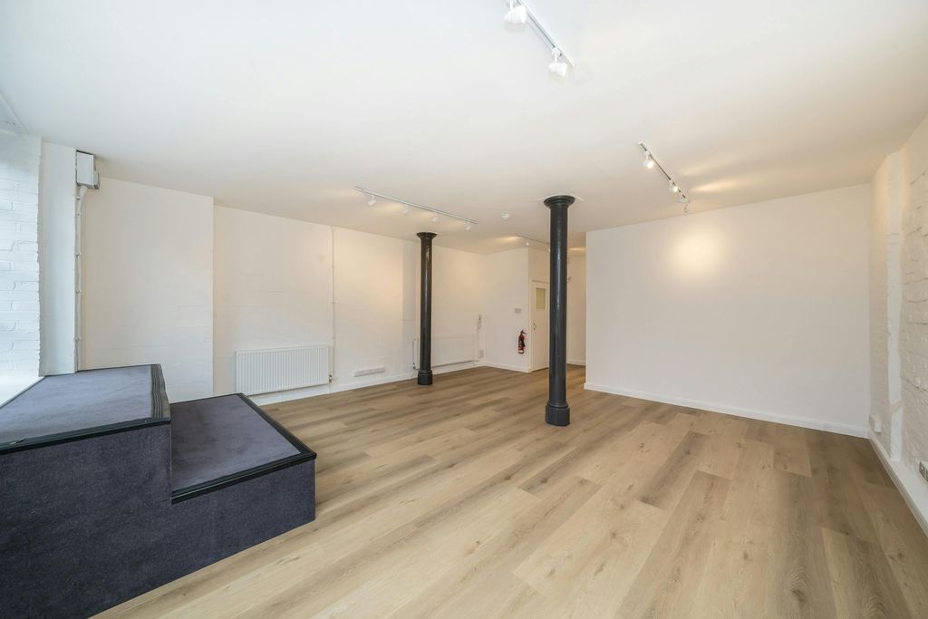Property photo 3 of 5 60 Weston Street Ground Floor 2.Jpg