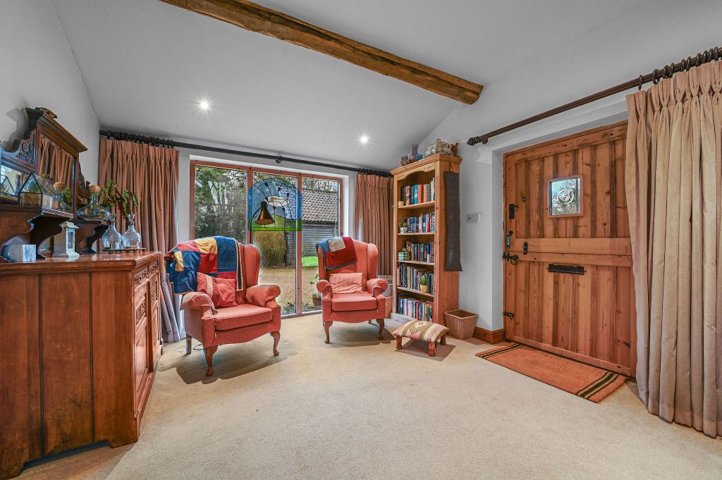 Property photo 2 of 35