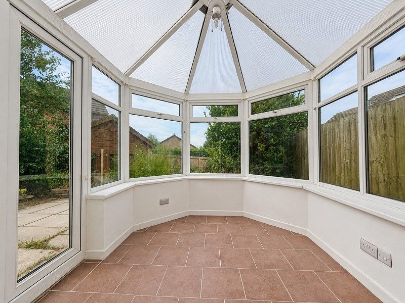 Property photo 3 of 25 Conservatory