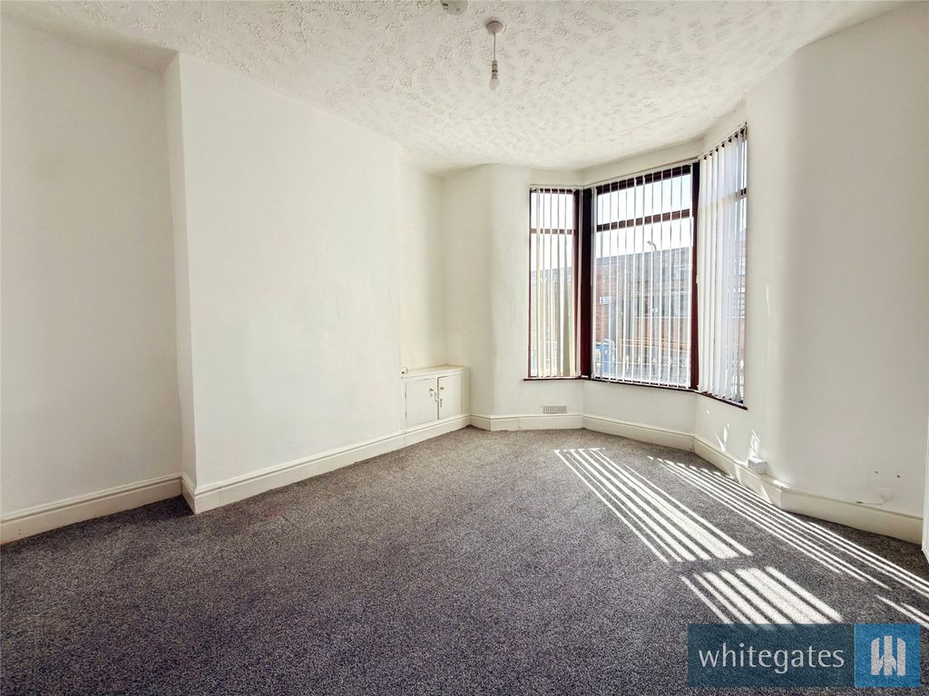 Property photo 3 of 14 Picture No. 30
