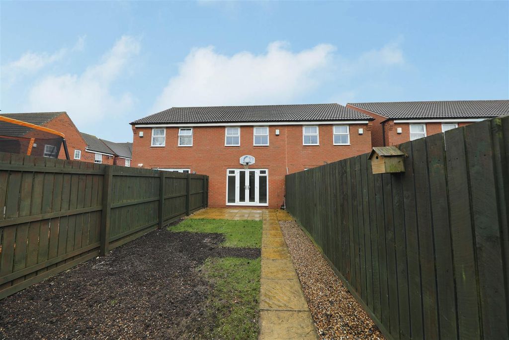 Property photo 3 of 15 Outside