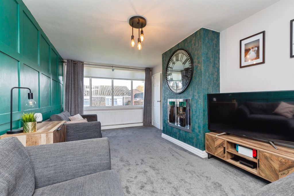 Property photo 3 of 18 Image