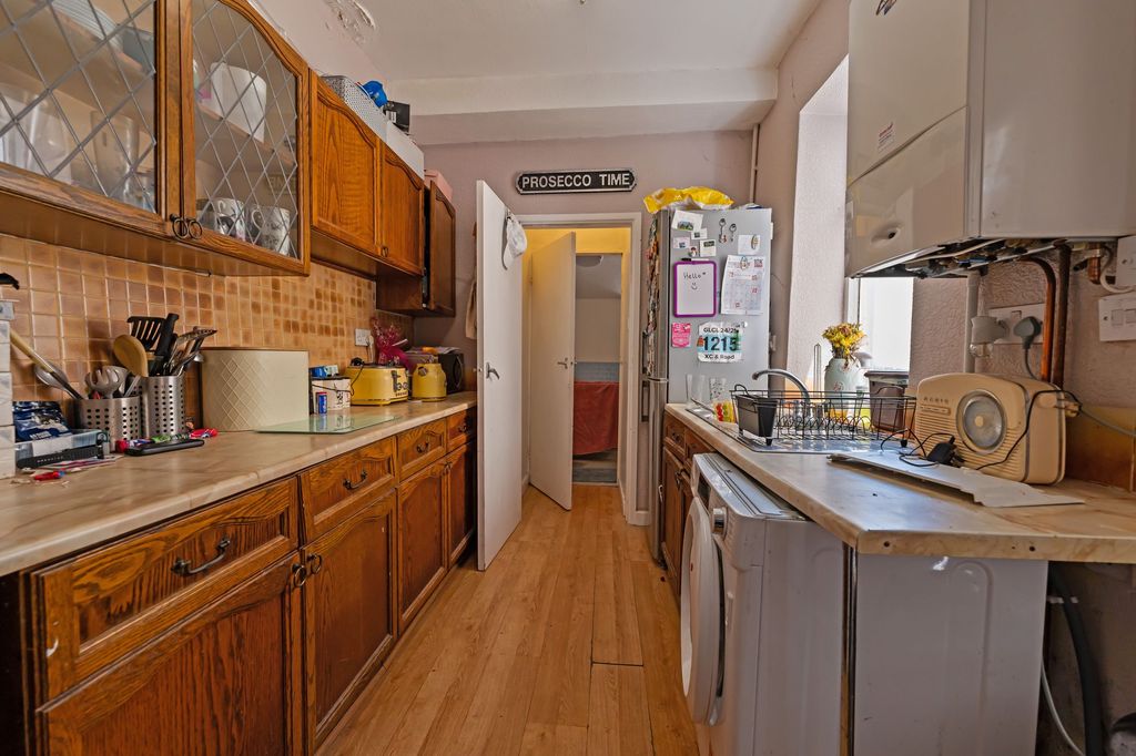 Property photo 3 of 26