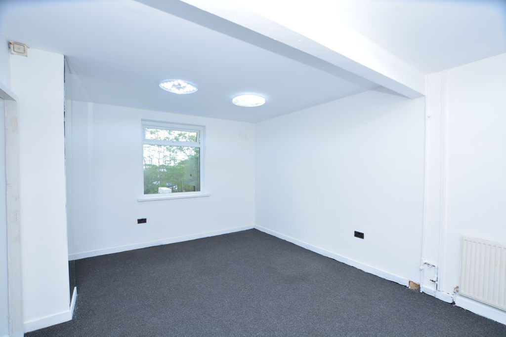 Property photo 3 of 5 Photo 2
