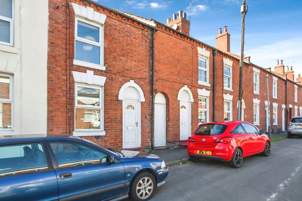 Property photo 1 of 22 Front