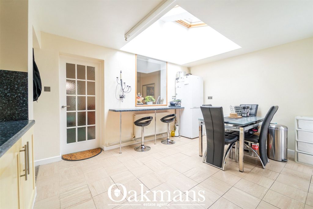 Property photo 3 of 26 Picture No. 25