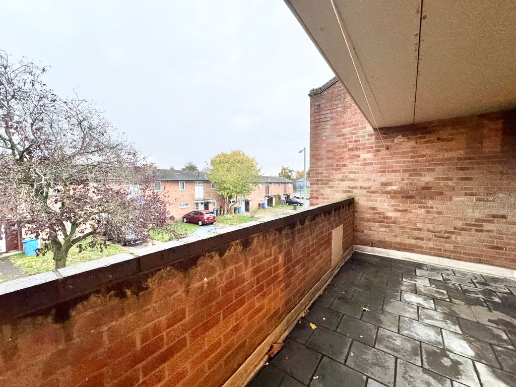 Property photo 1 of 13 Balcony