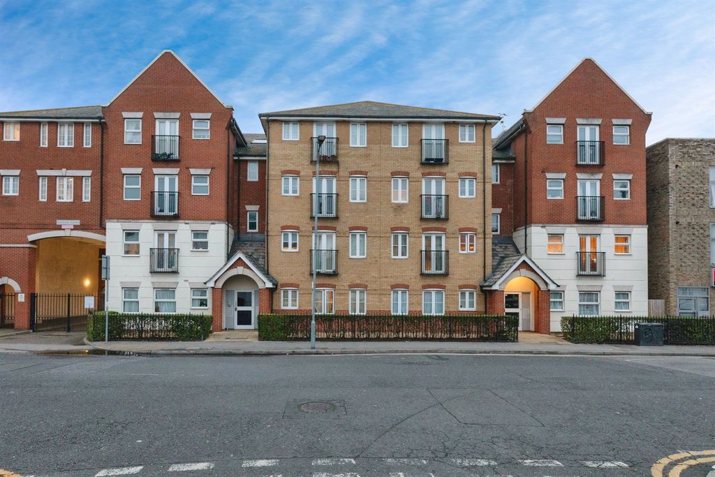 Property photo 1 of 1