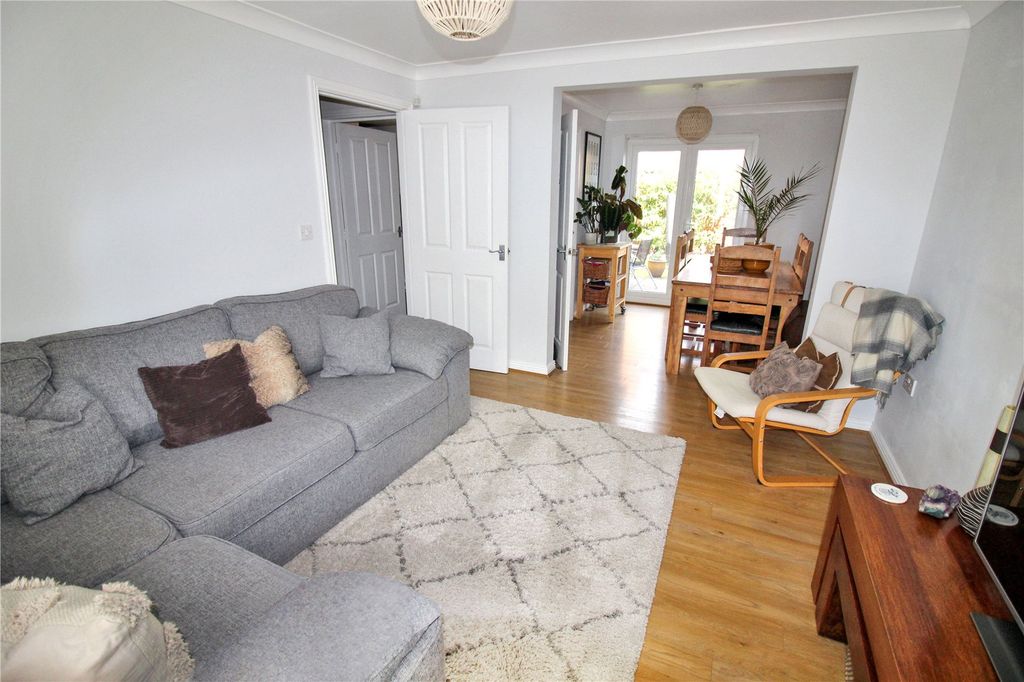 Property photo 2 of 16 Picture No. 04