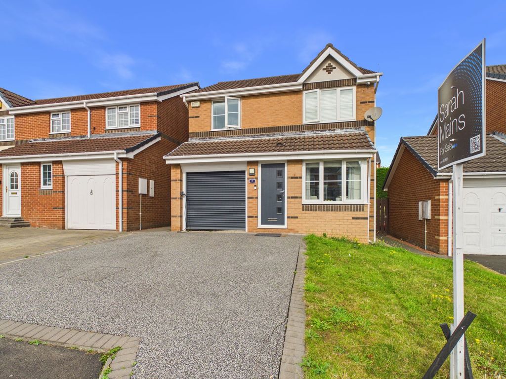 Property photo 1 of 11 External